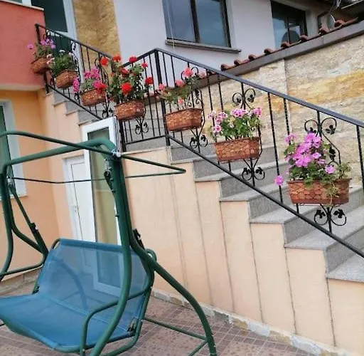 Lucky 2 Guest house 3*